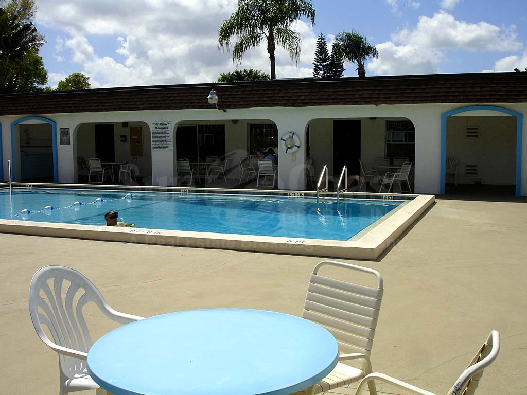 Villa Capri Community Pool and Sun Deck Furnishings